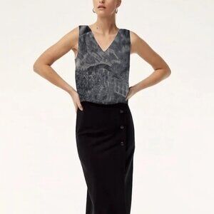 Babaton Murphy V-Neck Sleeveless Blouse, Dark Grey Patterned Top, sz XS